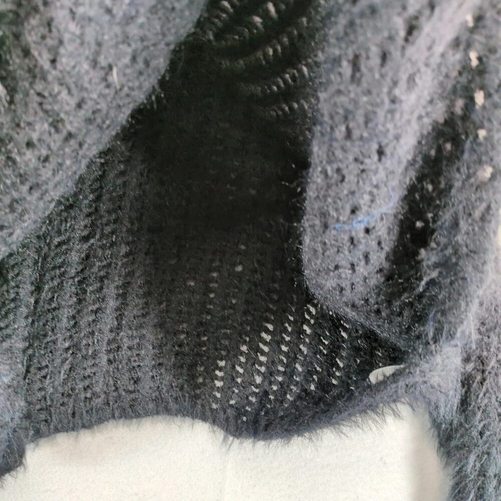 NWT Universal Thread Black Fuzzy Open Chunky Knit… - image 10